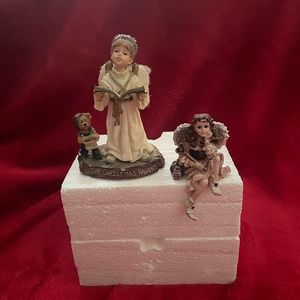 Set of 2 Angels. Boyds Bears and Friends, 1st editions